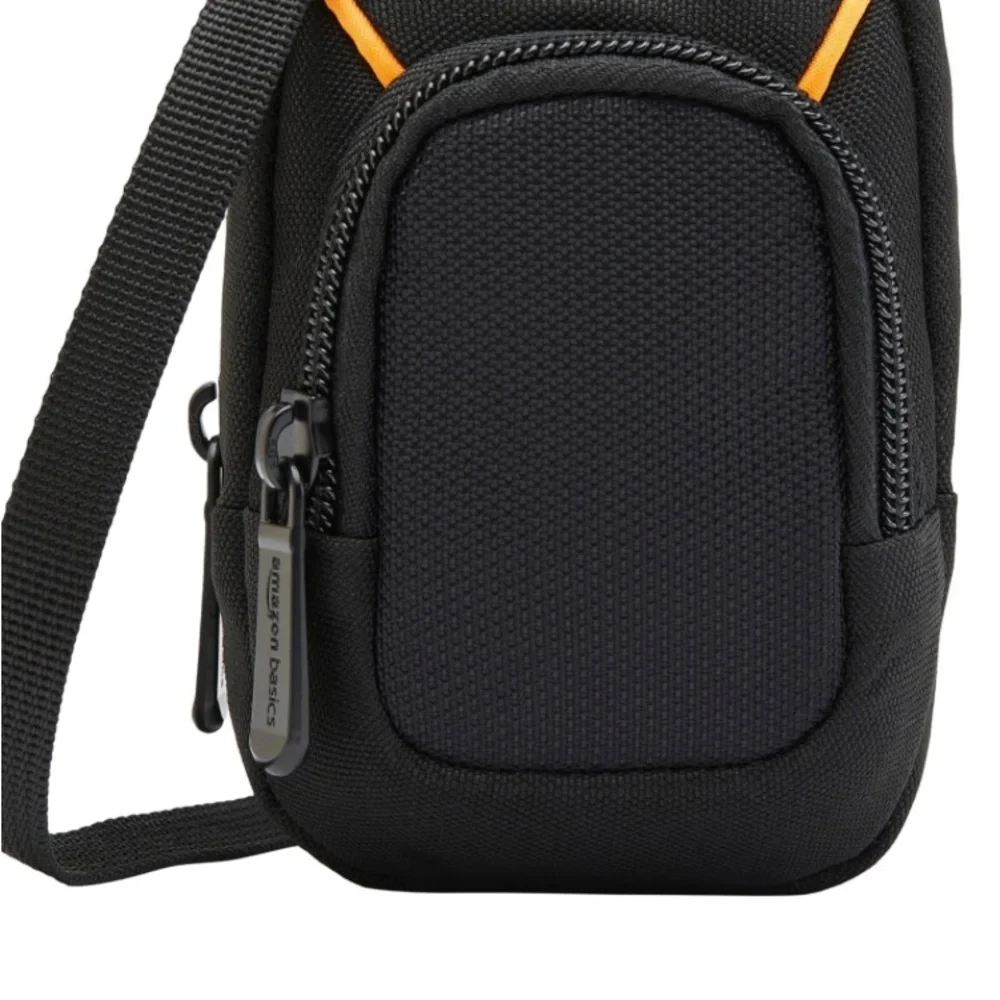 Amazon Basics Medium Point and Shoot Camera Case - 5 x 3 x 2 Inches, Black